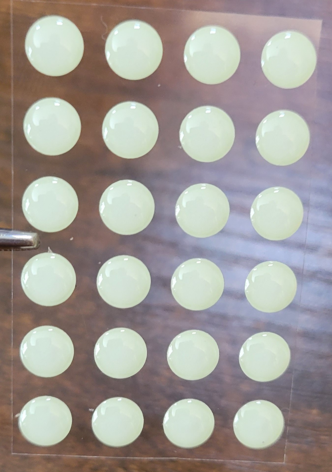 24 SOLID GLOW IN THE DARK 5mm or 3/16" 3D Soft Molded Adhesive Lure Eyes for Fly Tying - Image 2